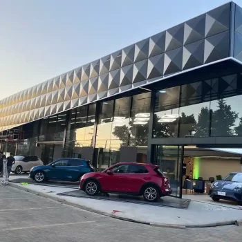 GWM Dercocenter - Vitacura, Chile (7)