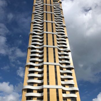 Mansֶo Wildberger - ACM White e Gold Metallic (22)