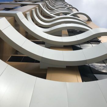 Mansֶo Wildberger - ACM White e Gold Metallic (4)