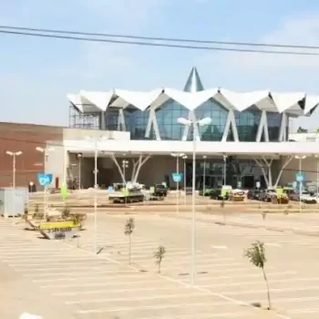 Shopping Bosque dos Ipês - ACM Nanomaxx White e Silver (10)